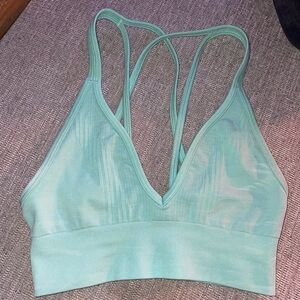 Lululemon Seamlessly Plunge Bra
